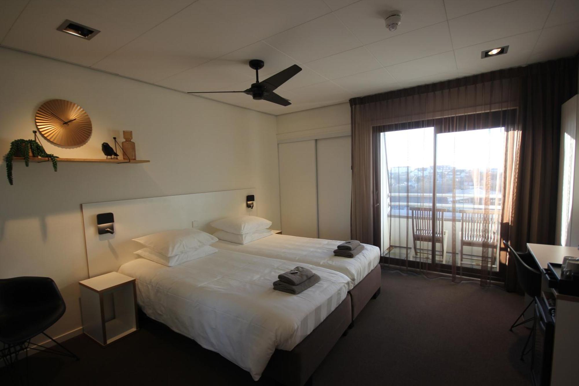 Hotel Hogerhuys - Adults Only ノールトウェイク エクステリア 写真